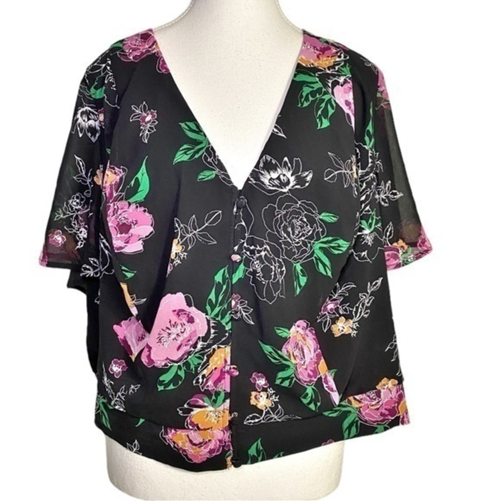 Torrid Floral Cropped Chiffon Blouse NWT